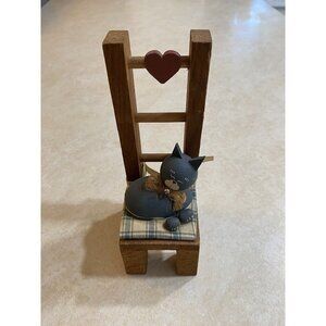 Ladie & Friends Lizzie High Blue Cat Sitting In Wooden Chair Figurine 7.75”